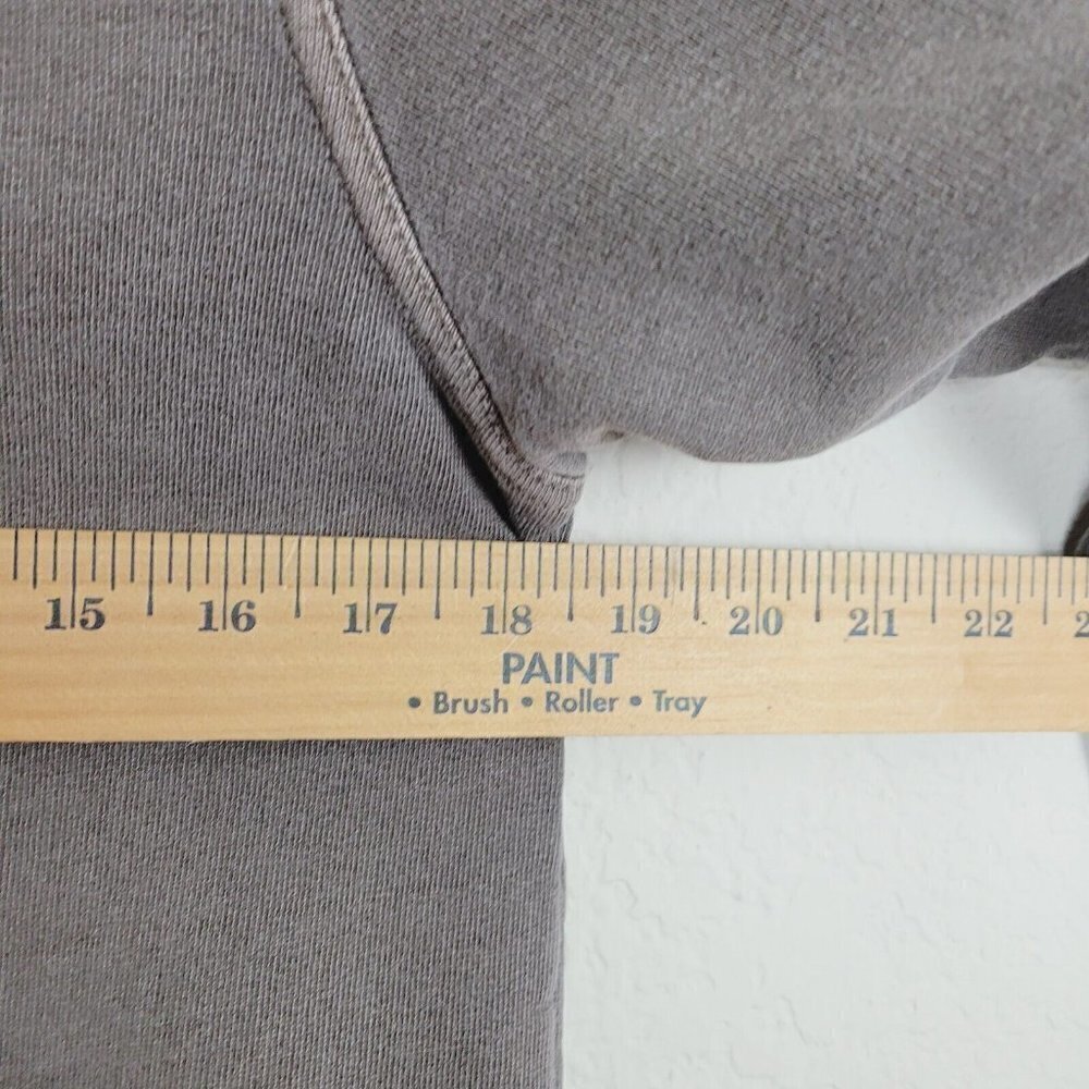 Life Is Good Sz Small Sweatshirt Gray Fleece Lined Crewneck Manufacturer Fading - Picture 5 of 7